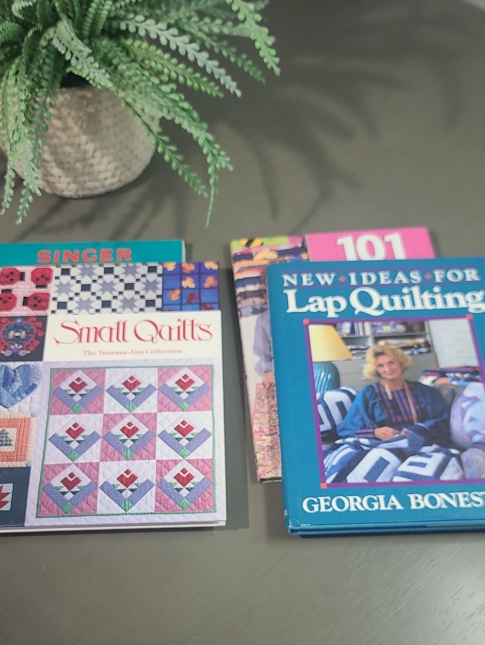 Quilts & Lap Quilting Book Bundle Of 4 Books